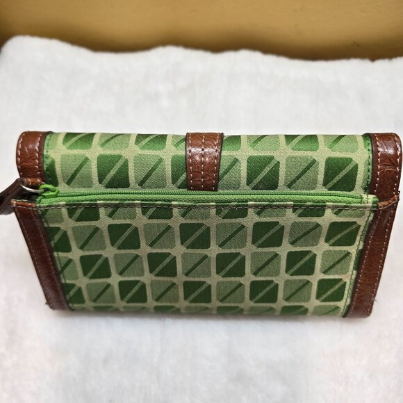 NWOT Nine & Co by Nine West Women’s Broadway Green & Brown Trifold wallet - Picture 2 of 7